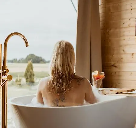 Hacienda & Krolicza Nora *